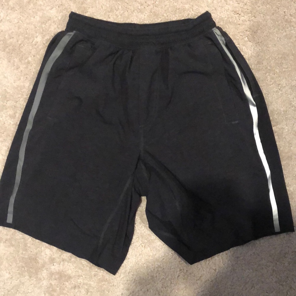 Lululemon pace breaker short with liner